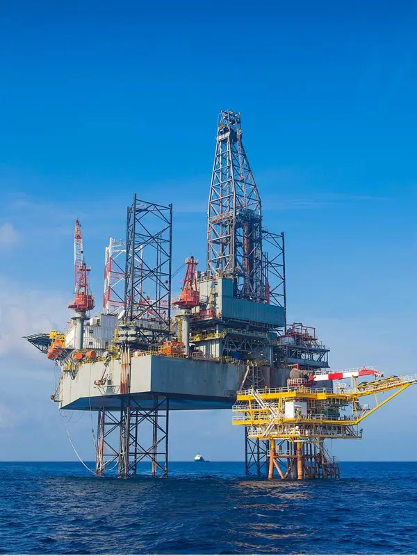 Extração de petróleo e gás marinho